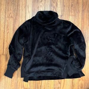 Athleta oversized turtle neck pullover